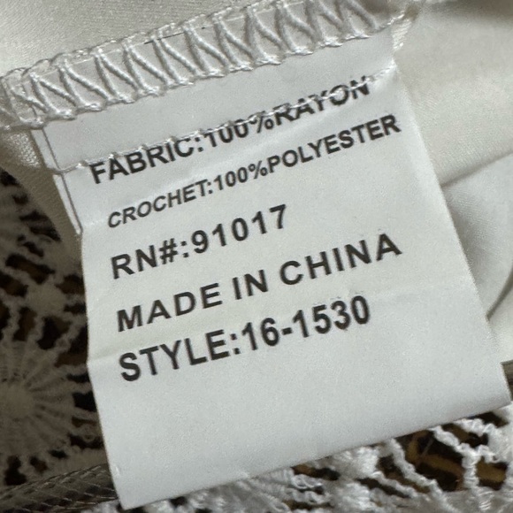 Solitaire Swim Size S White Crochet Lace Rayon Tunic Cover Up - Picture 5 of 12